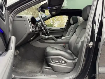 PORSCHE Cayenne Coupe GTS ACC HUD PDCC Massage STHZ