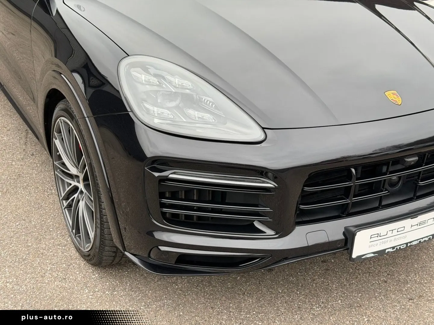 PORSCHE Cayenne Coupe GTS ACC HUD PDCC Massage STHZ