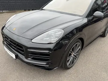 PORSCHE Cayenne Coupe GTS ACC HUD PDCC Massage STHZ