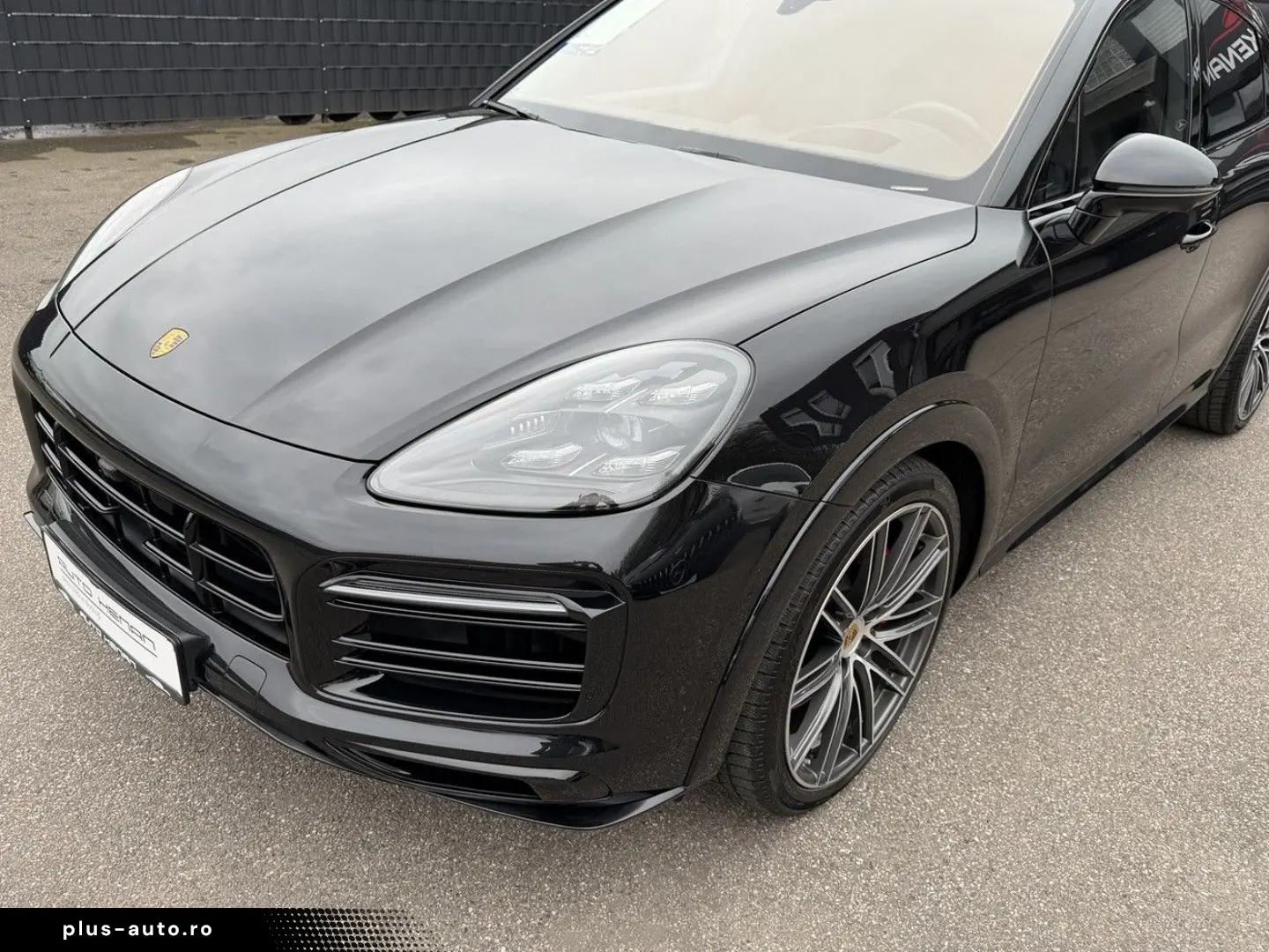 PORSCHE Cayenne Coupe GTS ACC HUD PDCC Massage STHZ