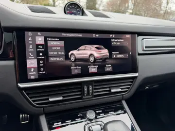PORSCHE Cayenne Coupe GTS ACC HUD PDCC Massage STHZ