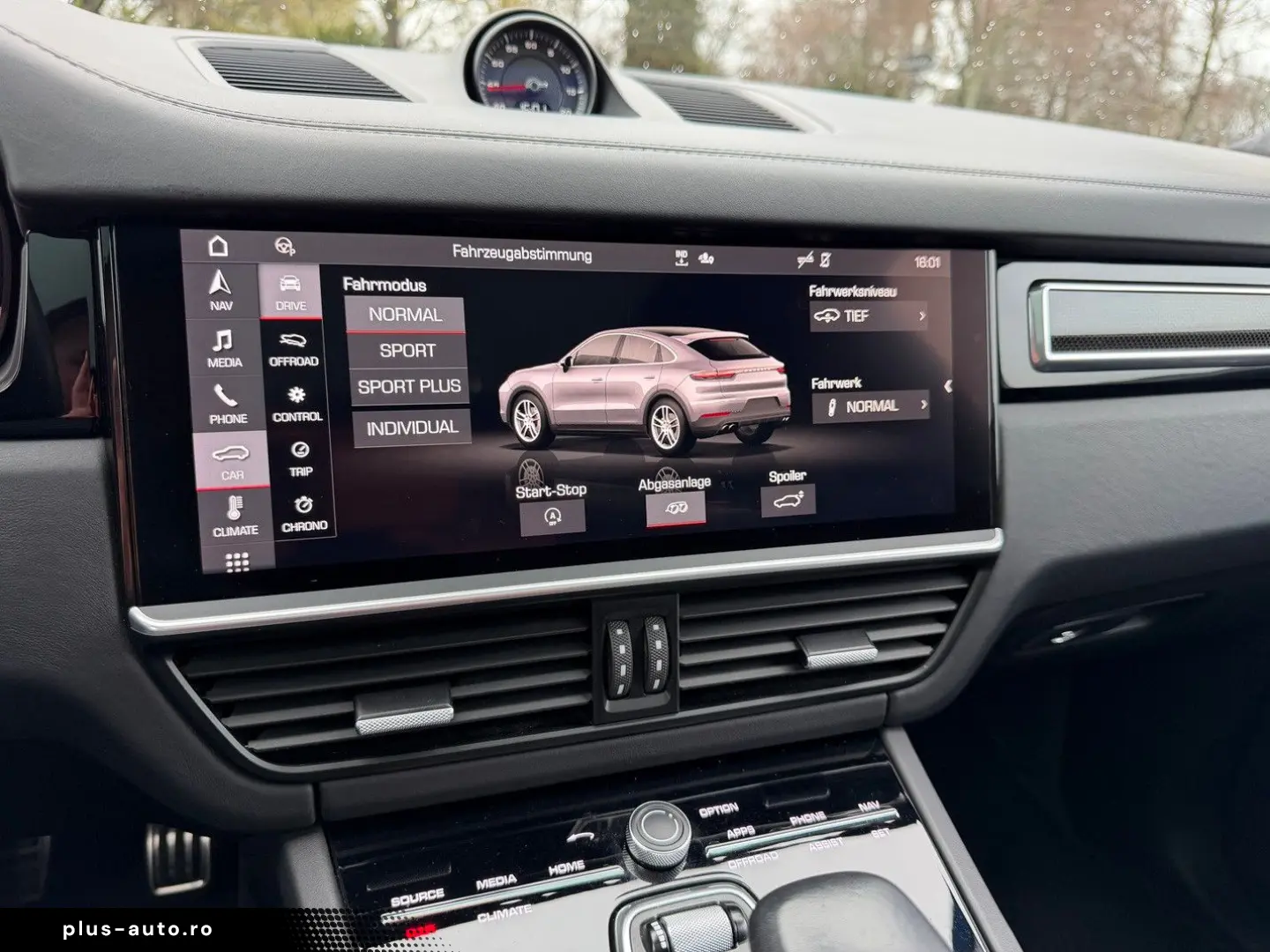 PORSCHE Cayenne Coupe GTS ACC HUD PDCC Massage STHZ