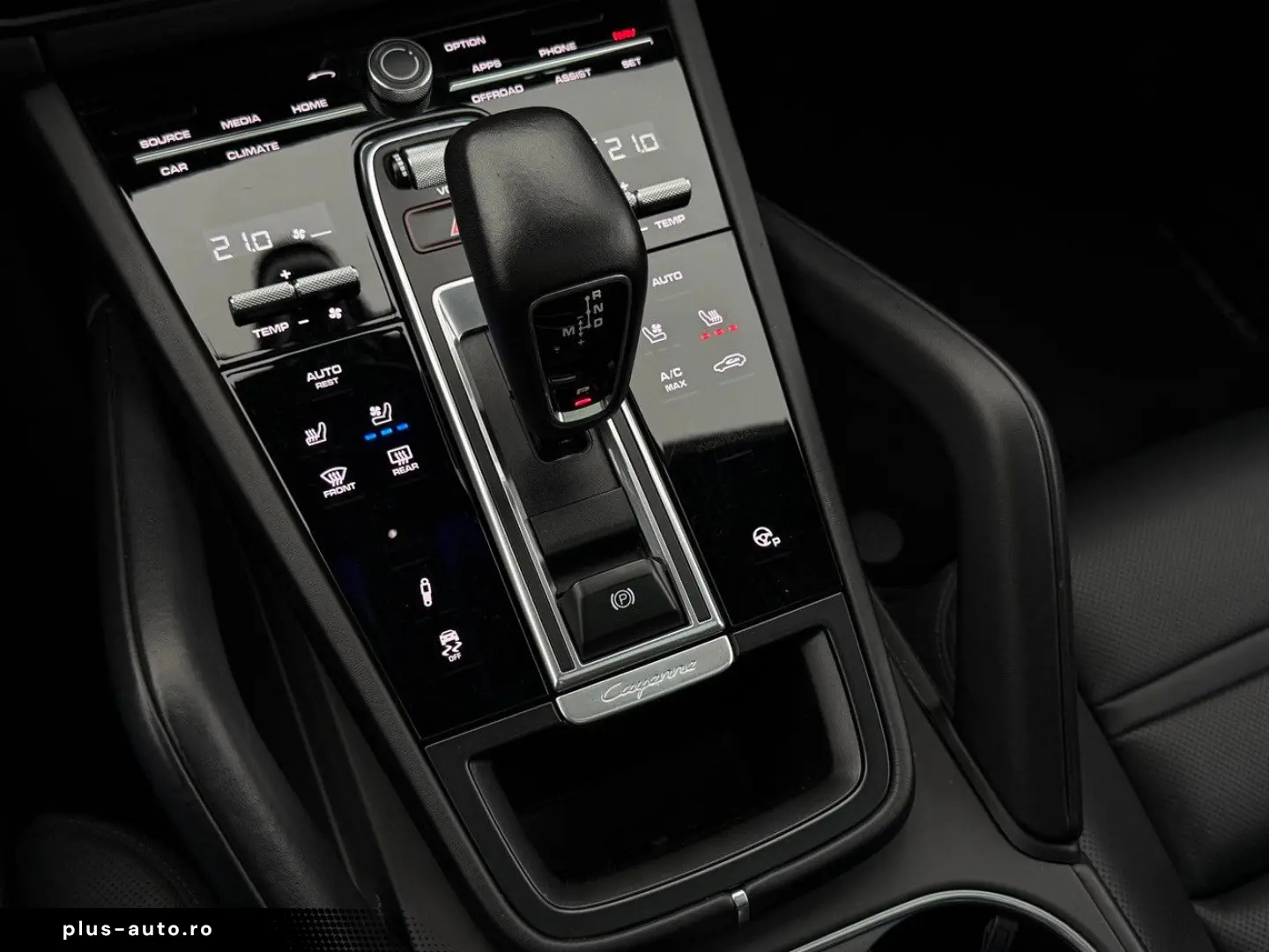 PORSCHE Cayenne Coupe GTS ACC HUD PDCC Massage STHZ