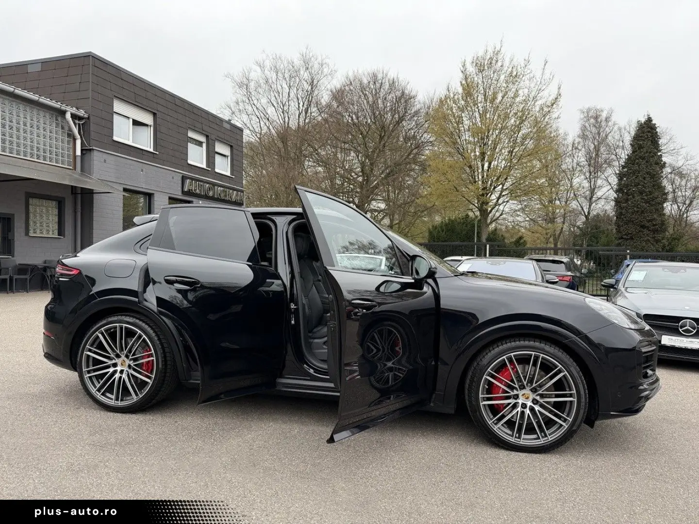 PORSCHE Cayenne Coupe GTS ACC HUD PDCC Massage STHZ