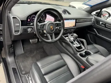 PORSCHE Cayenne Coupe GTS ACC HUD PDCC Massage STHZ