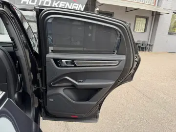 PORSCHE Cayenne Coupe GTS ACC HUD PDCC Massage STHZ