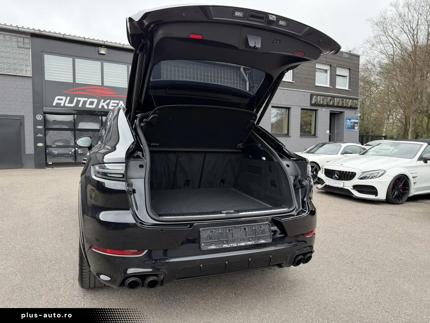 PORSCHE Cayenne Coupe GTS ACC HUD PDCC Massage STHZ