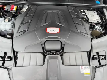 PORSCHE Cayenne Coupe GTS ACC HUD PDCC Massage STHZ