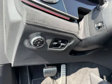 MERCEDES-BENZ AMG EQS 53 4M  AMG BURM NIGHT DIGI LIGHT HYPER