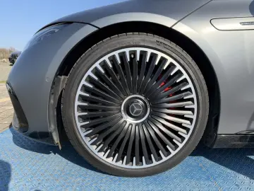 MERCEDES-BENZ AMG EQS 53 4M  AMG BURM NIGHT DIGI LIGHT HYPER