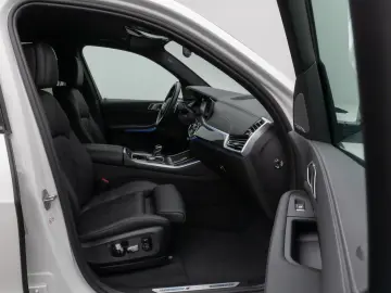 BMW X5 M50i H K DAB Laser 360 Alarm Belüftung 22Zoll