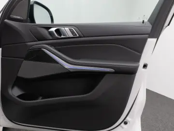 BMW X5 M50i H K DAB Laser 360 Alarm Belüftung 22Zoll