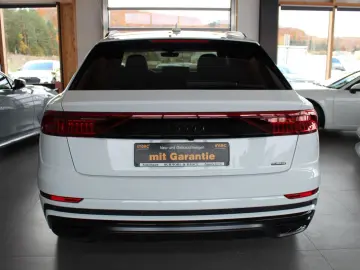 AUDI Q8 50 TDI S tronic quattro S line sport