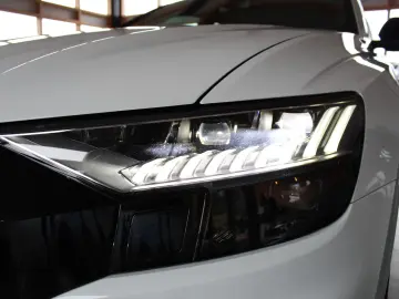 AUDI Q8 50 TDI S tronic quattro S line sport