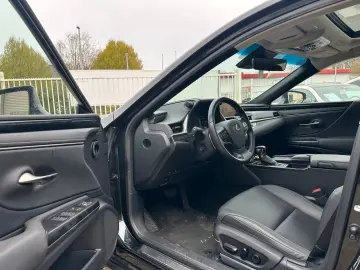 LEXUS ES 300h Explore Led 1.Hand Scheckheft Leder