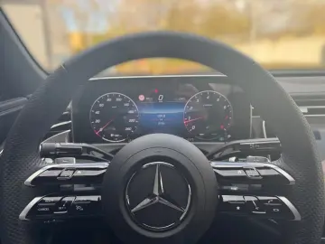 Mercedes-Benz E 200 AMG