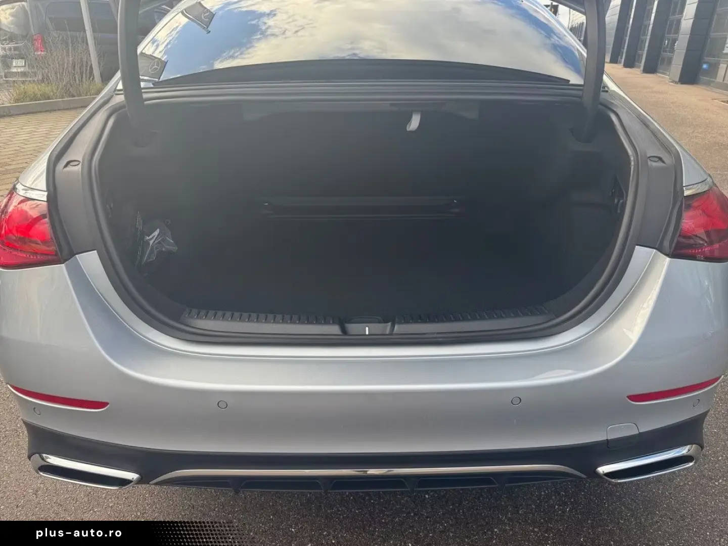 Mercedes-Benz E 200 AMG