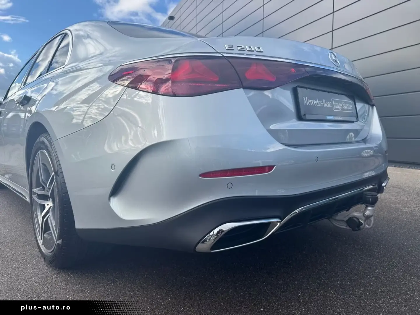 Mercedes-Benz E 200 AMG