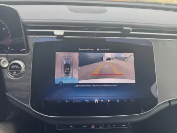 Mercedes-Benz E 200 AMG