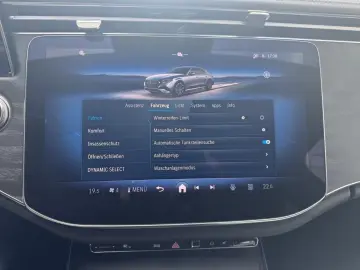 Mercedes-Benz E 200 AMG