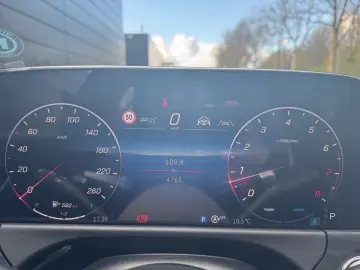 Mercedes-Benz E 200 AMG