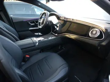 MERCEDES-BENZ EQE 43 AMG 4M AMG BURM NIGHT MEMO 360 AIRMATIC