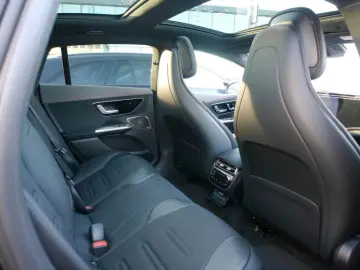 MERCEDES-BENZ EQE 43 AMG 4M AMG BURM NIGHT MEMO 360 AIRMATIC