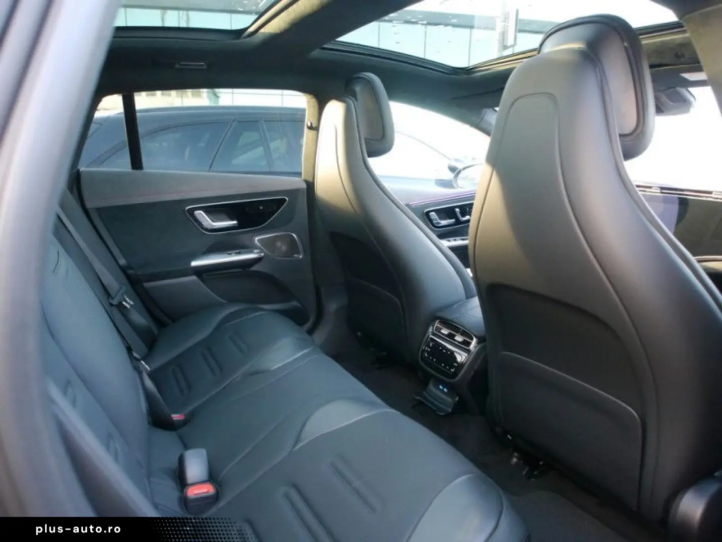 MERCEDES-BENZ EQE 43 AMG 4M AMG BURM NIGHT MEMO 360 AIRMATIC