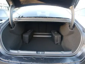 MERCEDES-BENZ EQE 43 AMG 4M AMG BURM NIGHT MEMO 360 AIRMATIC