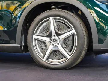 MERCEDES-BENZ EQE 500 4M AMG Line Premium Plus HYPERSCREEN