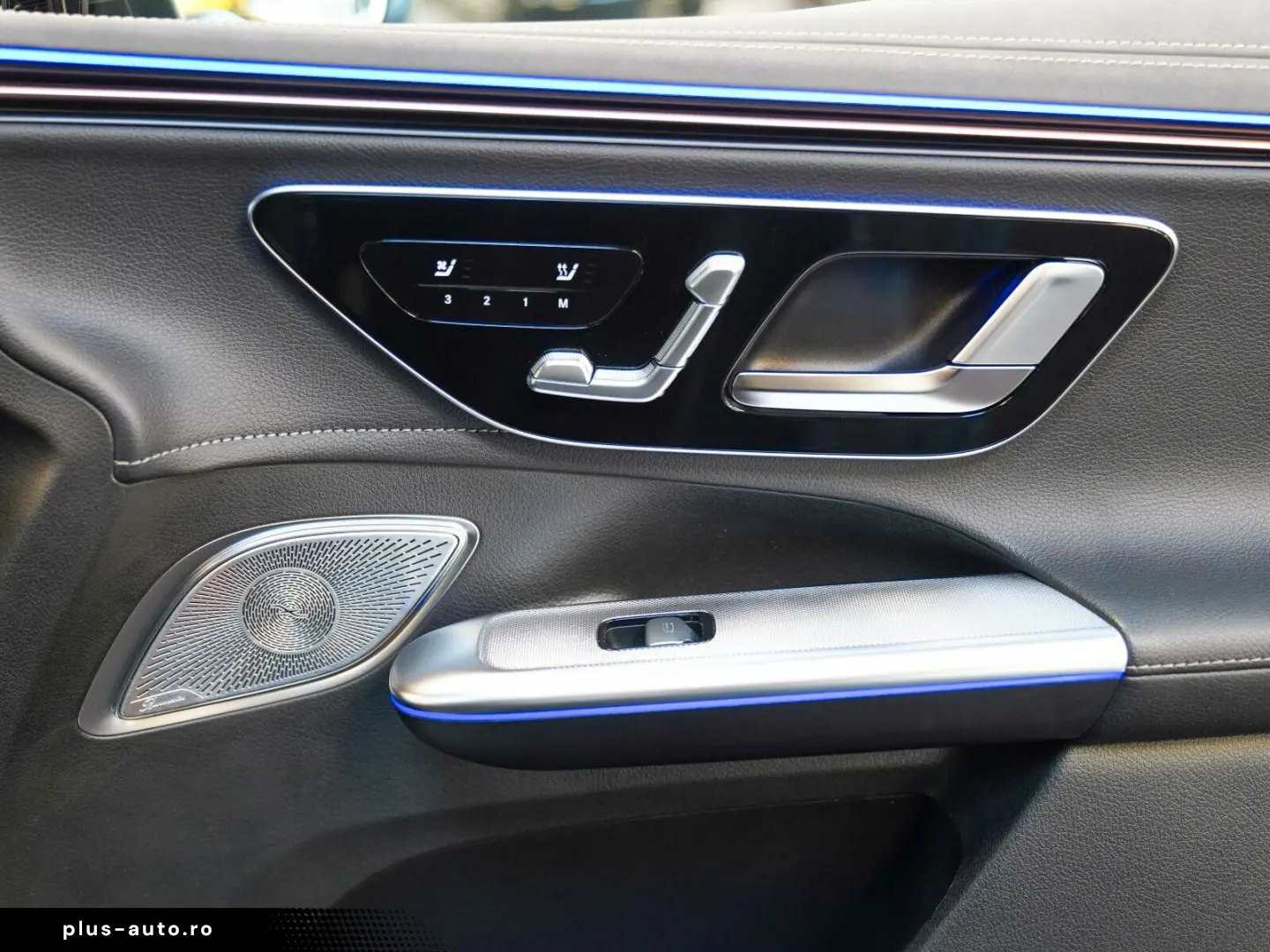 MERCEDES-BENZ EQE 500 4M AMG Line Premium Plus HYPERSCREEN