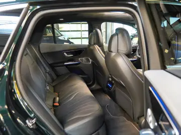 MERCEDES-BENZ EQE 500 4M AMG Line Premium Plus HYPERSCREEN