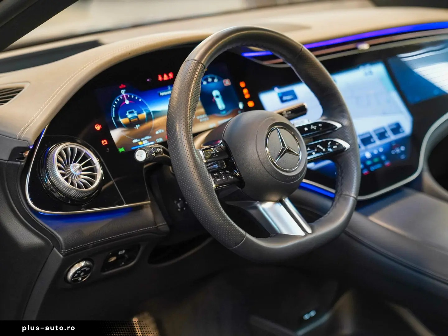 MERCEDES-BENZ EQE 500 4M AMG Line Premium Plus HYPERSCREEN