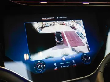 MERCEDES-BENZ EQE 500 4M AMG Line Premium Plus HYPERSCREEN