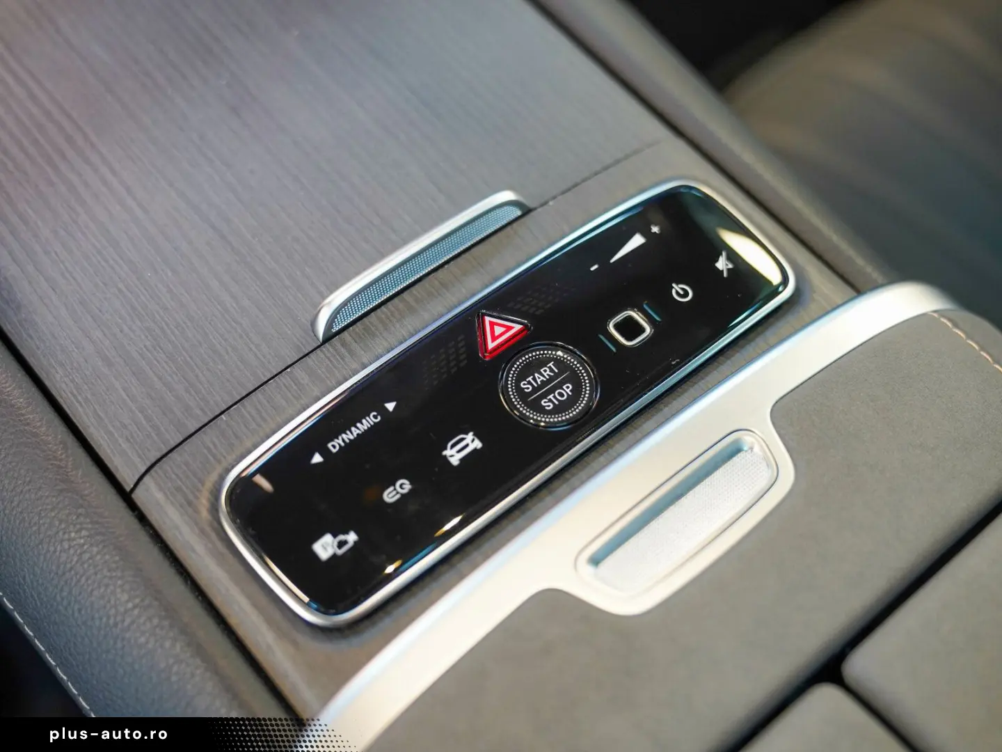 MERCEDES-BENZ EQE 500 4M AMG Line Premium Plus HYPERSCREEN