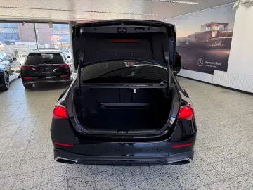 Mercedes-Benz E 200 AMG