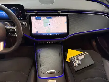 Mercedes-Benz E 200 AMG