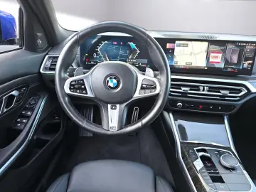 BMW 320 d xDr. Tour. M Sport ACC PANO STANDH. HUD HA