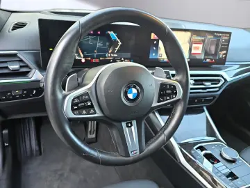 BMW 320 d xDr. Tour. M Sport ACC PANO STANDH. HUD HA