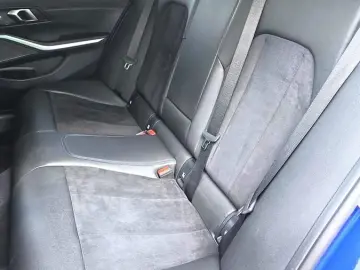 BMW 320 d xDr. Tour. M Sport ACC PANO STANDH. HUD HA