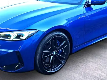 BMW 320 d xDr. Tour. M Sport ACC PANO STANDH. HUD HA