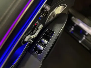 MERCEDES-BENZ EQS 450 4M AMG HYPERSCREEN FOND-TV HA-&hellip;