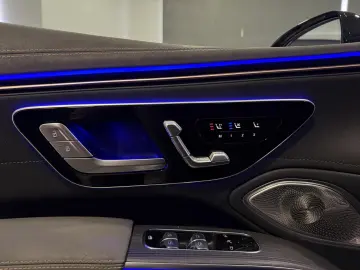 MERCEDES-BENZ EQS 450 4M AMG HYPERSCREEN FOND-TV HA-&hellip;