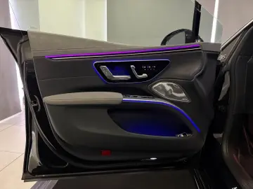 MERCEDES-BENZ EQS 450 4M AMG HYPERSCREEN FOND-TV HA-&hellip;