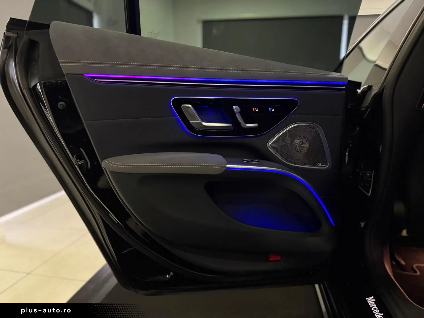 MERCEDES-BENZ EQS 450 4M AMG HYPERSCREEN FOND-TV HA-&hellip;