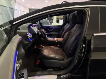 MERCEDES-BENZ EQS 450 4M AMG HYPERSCREEN FOND-TV HA-&hellip;