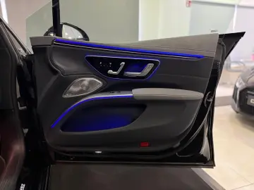 MERCEDES-BENZ EQS 450 4M AMG HYPERSCREEN FOND-TV HA-&hellip;