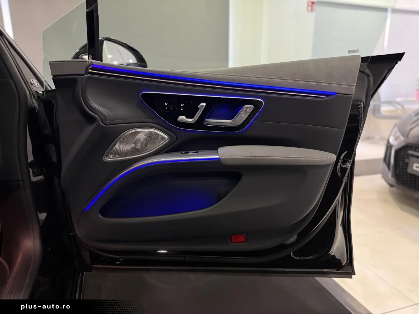 MERCEDES-BENZ EQS 450 4M AMG HYPERSCREEN FOND-TV HA-&hellip;