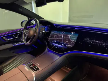 MERCEDES-BENZ EQS 450 4M AMG HYPERSCREEN FOND-TV HA-&hellip;