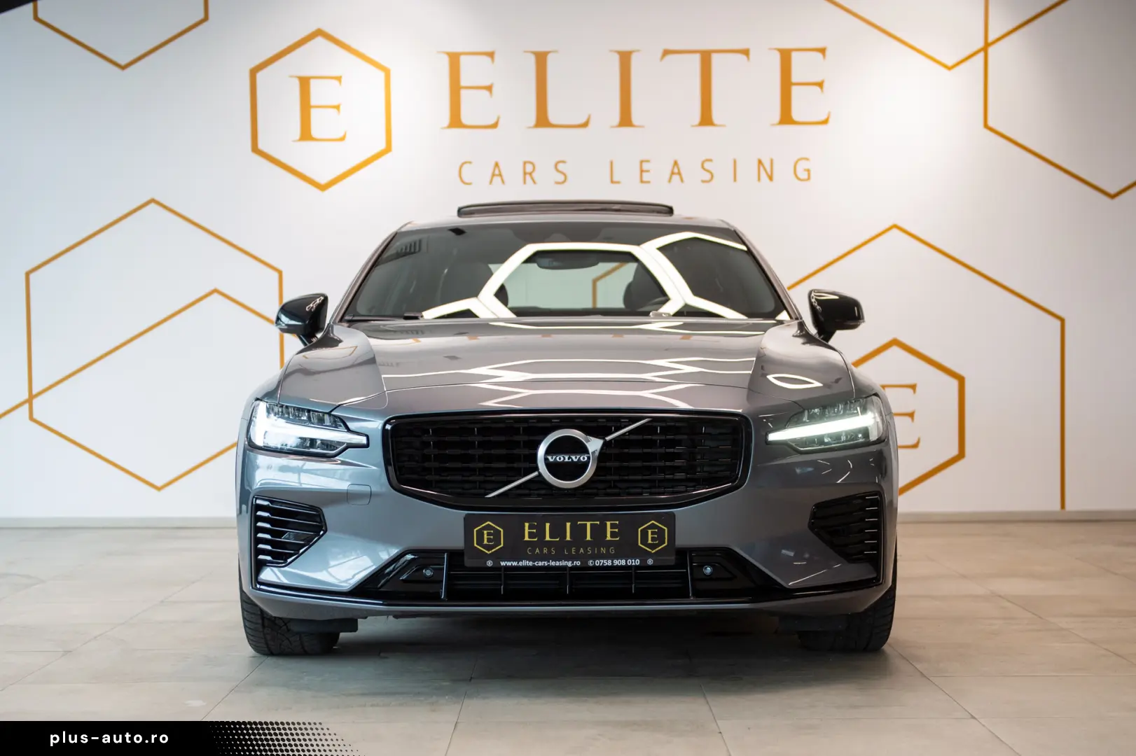 Volvo S60 Recharge 2.0 AWD R Design